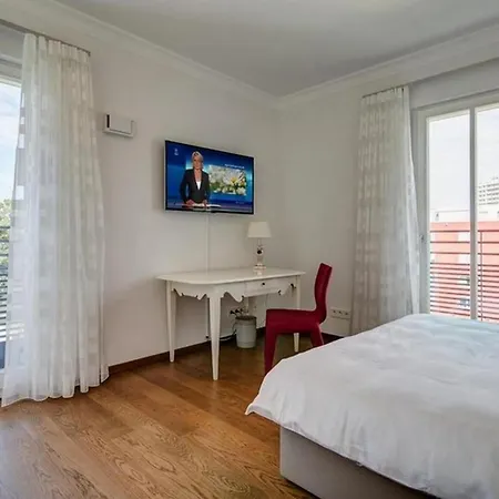 Amazing 3 Bedrooms Apartment